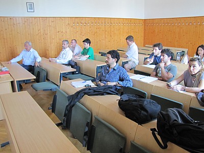 images/math-site/meetings/Seminar/20120607-Mazzocca/web/big/IMG_1204.jpg