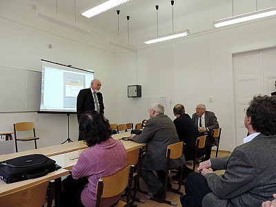 images/math-site/meetings/20160414-NagyPT70/web/big/DSCN9403.jpg