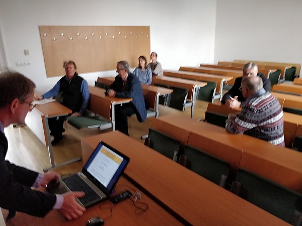 images/math-site/meetings/20180201-KozmaJHV/web/big/2018-02-01-12.29.20.jpg