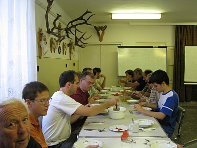 images/math-site/meetings/DebrSzegGeo/2008-09-05_07/0906/original/IMG_1224.jpg