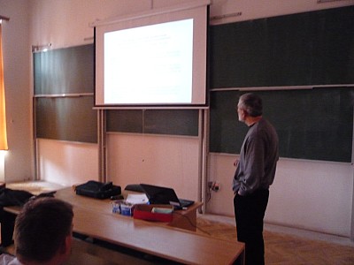 images/math-site/meetings/Seminar/20120301-FeherLaszlo/web/big/P1040936.jpg