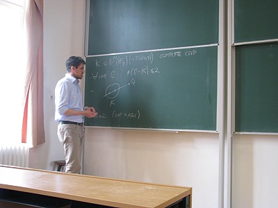 images/math-site/meetings/Seminar/20120419-Giulietti/web/big/IMG_1829.jpg