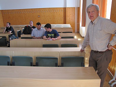 images/math-site/meetings/Seminar/20120503-BaranyImre/web/big/IMG_1105.jpg