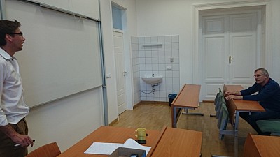 images/math-site/meetings/Seminar/20150413-GAmbrus/web/big/DSC_0024.jpg