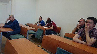 images/math-site/meetings/Seminar/20150413-GAmbrus/web/big/DSC_0025.jpg