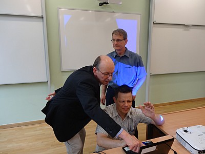 images/math-site/meetings/Seminar/20150521-KBezdek/web/big/DSC07828.jpg