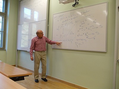 images/math-site/meetings/Seminar/20151001-RSzoke/web/big/DSCN2370.jpg