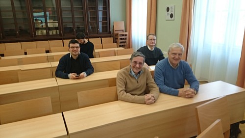 images/math-site/meetings/Seminar/20170223-Korchmaros/web/big/DSC_0013.jpg