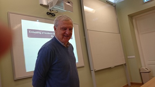 images/math-site/meetings/Seminar/20170223-Korchmaros/web/big/DSC_0014.jpg