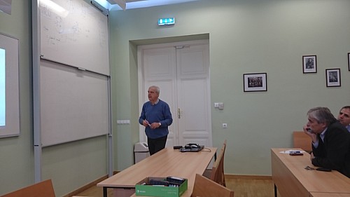 images/math-site/meetings/Seminar/20170223-Korchmaros/web/big/DSC_0019.jpg