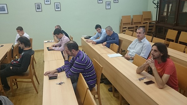 images/math-site/meetings/Seminar/20171019-PeteG/web/big/DSC_0005.jpg