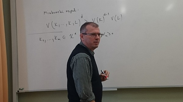 images/math-site/meetings/Seminar/20171109-FodorFerenc/web/big/DSC_0018.jpg