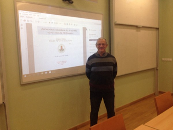 images/math-site/meetings/Seminar/20171130-CsikosB/web/big/DSC-0005.jpg