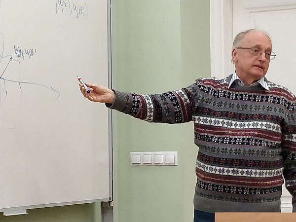 images/math-site/meetings/Seminar/20180208-PapGy/web/big/2018-02-08-13.28.19.jpg