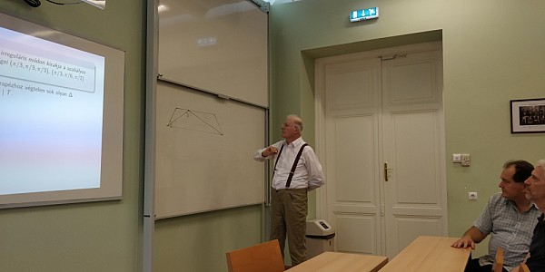 images/math-site/meetings/Seminar/20190912-LaczkovichM/web/big/IMG_20190912_125905.jpg
