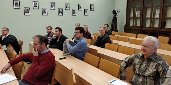 images/math-site/meetings/Seminar/20191114-StipsiczA/web/big/IMG_20191114_123332.jpg