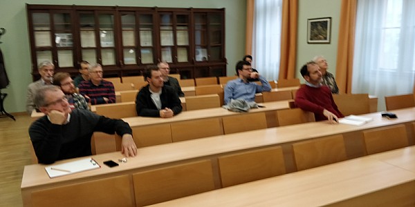 images/math-site/meetings/Seminar/20191114-StipsiczA/web/big/IMG_20191114_123405.jpg