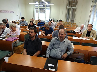 images/math-site/meetings/SzeGeNap/20140522/web/big/DSC01625.jpg