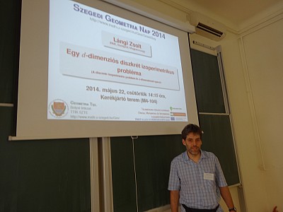 images/math-site/meetings/SzeGeNap/20140522/web/big/DSC01666.jpg
