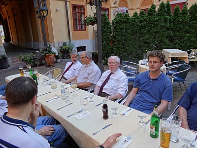 images/math-site/meetings/SzeGeNap/20140522/web/big/DSC01700.jpg