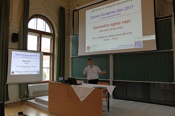 images/math-site/meetings/SzeGeNap/20171006/09301015/web/big/IMG_0337.jpg