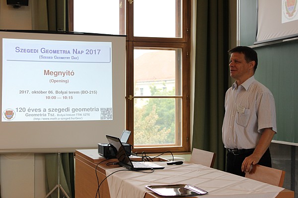 images/math-site/meetings/SzeGeNap/20171006/09301015/web/big/IMG_0339.jpg