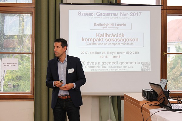 images/math-site/meetings/SzeGeNap/20171006/10151115/web/big/IMG_0370.jpg