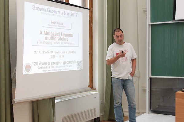 images/math-site/meetings/SzeGeNap/20171006/10151115/web/big/IMG_0395.jpg