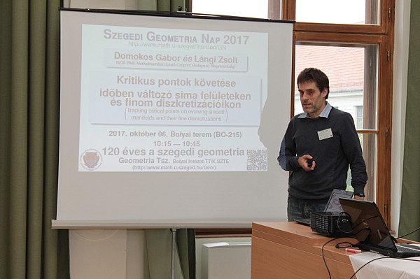 images/math-site/meetings/SzeGeNap/20171006/11451245/web/big/IMG_0451.jpg