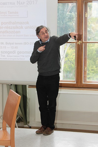 images/math-site/meetings/SzeGeNap/20171006/11451245/web/big/IMG_0484.jpg