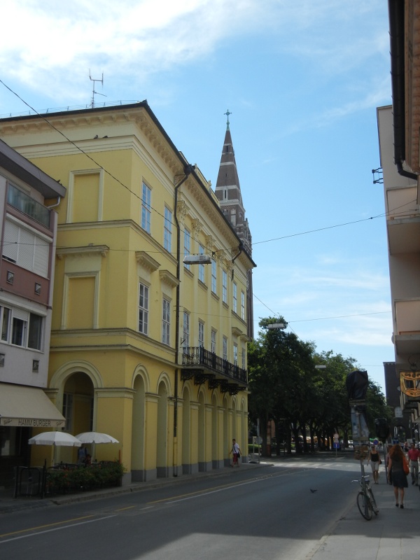 SZAB from Oskola street