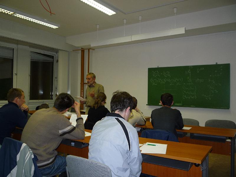 gondolkodtato3.JPG